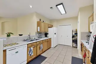 11735 Terra Bella Lane SE Kitchen