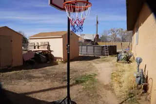 2801 Rio Bravo Boulevard SW Kitchen
