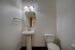 861 Silver Avenue SW Bathroom