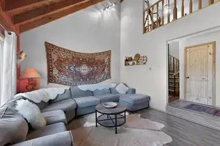 11 Skyview Drive Living Room