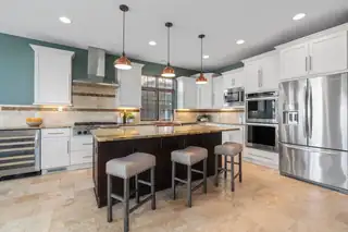 10521 Royal Birkdale NE Kitchen