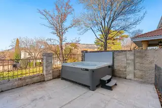 10521 Royal Birkdale NE Patio