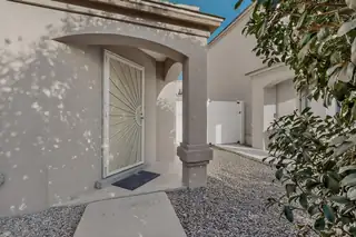 1112 Alexandra Street SW Exterior Front