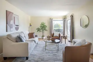 1109 Espanola Street NE Living Room