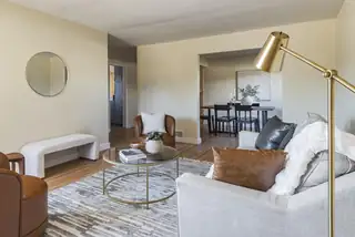 1109 Espanola Street NE Living Room