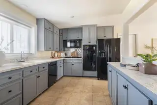 1109 Espanola Street NE Kitchen