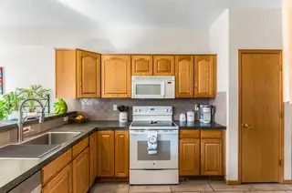 10327 Dunbar Street NW Kitchen