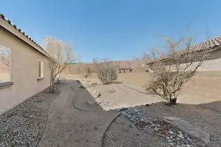 725 Palo Alto Drive NE Backyard