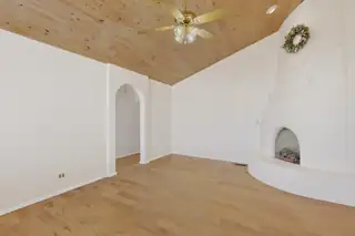 316 La Chamisal Lane NW Living Room