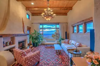 8 La Luz Trail NE Living Room