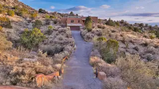 8 La Luz Trail NE, Albuquerque 