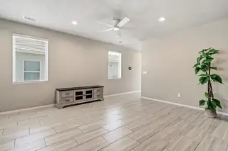 905 Tazanita Loop SE Interior Other
