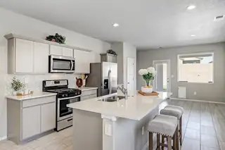 905 Tazanita Loop SE Kitchen