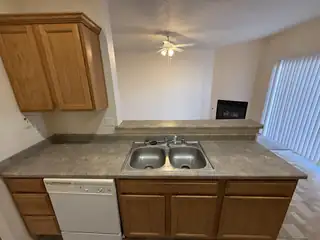 1113 Meadowlark Way SE B 