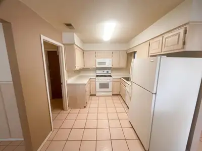 7212 Derickson Avenue NE Kitchen