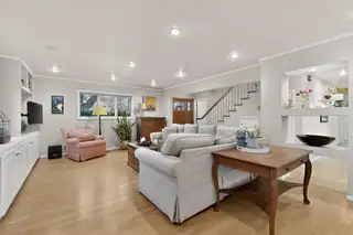 4805 Sunningdale Court NE Living Room