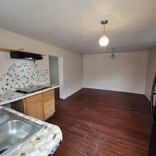 523 Slate Avenue NE B 