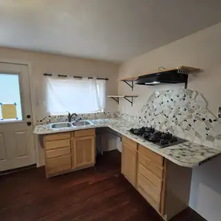 523 Slate Avenue NE B 