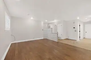 6500 Martin Court NE 