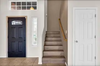 9215 Eiffel Avenue SW Exterior Front