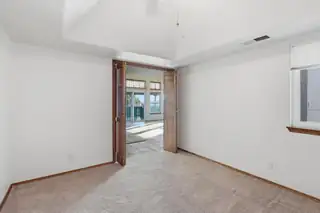 6856 Kelly Ann Road NE Living Room