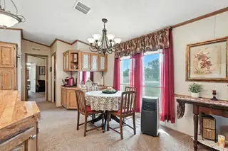 906 W 3rd Street Dining Room