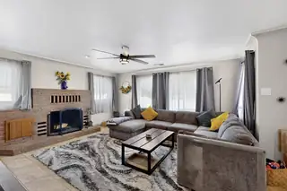 534 Muscatel Avenue NE Living Room