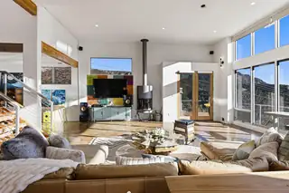 1111 Madrid Road Kitchen