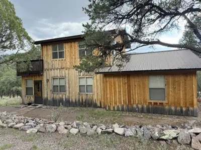 9 Cochise Drive, Magdalena, NM 87825 