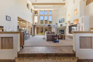 1524 Tejana Mesa Place NE Living Room