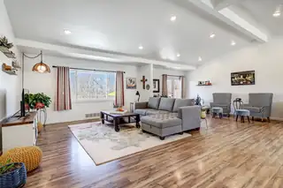 1717 Princeton Drive SE Living Room