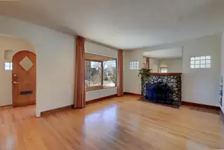 3421 Campus Boulevard NE Living Room