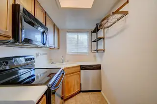 3908 Ladera Drive NW Kitchen