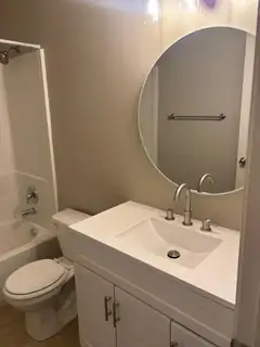 15 Tome Vista Drive Bathroom