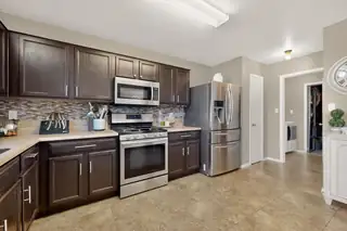 8543 Old Cottonwood Avenue SW Kitchen