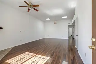 6909 Cleghorn Road NW Living Room