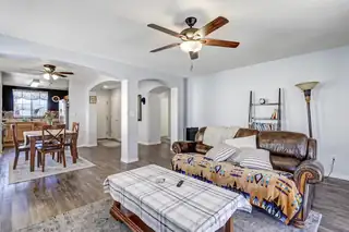 431 Bluethorn Court SW 