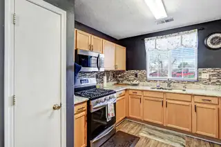 431 Bluethorn Court SW 