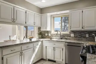 4008 Saint Andrews Drive SE Kitchen