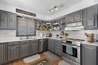 6205 Hannett Avenue NE Kitchen