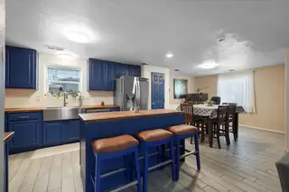 524 Aztec Road NW Kitchen