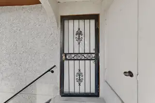 823 Country Club Drive SE APT 2E Exterior Front