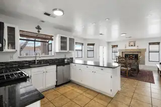 4700 Homestead Trail NW Kitchen