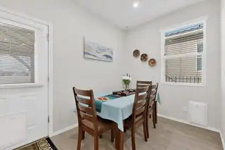 2334 Vista De Colinas Drive SE Dining Room