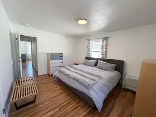 324 Chula Vista Place NE Bedroom