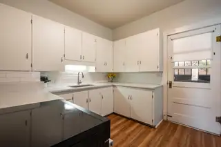 824 Silver Avenue SE Kitchen