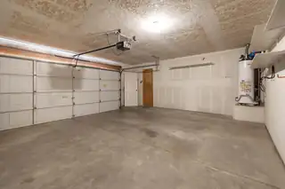 570 Eastlake Drive SE Garage