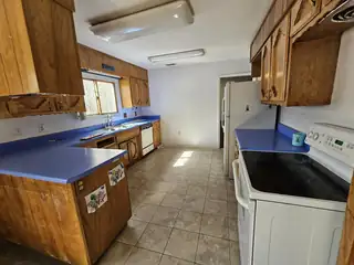 1508 Rita Drive NE Kitchen