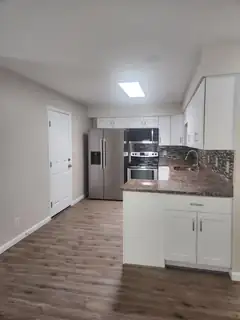 6051 Staubach Avenue NW 