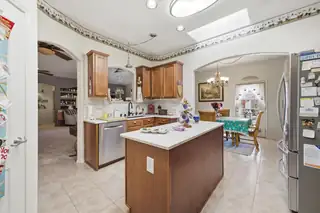 2711 Crimson Clover Street SW Living Room